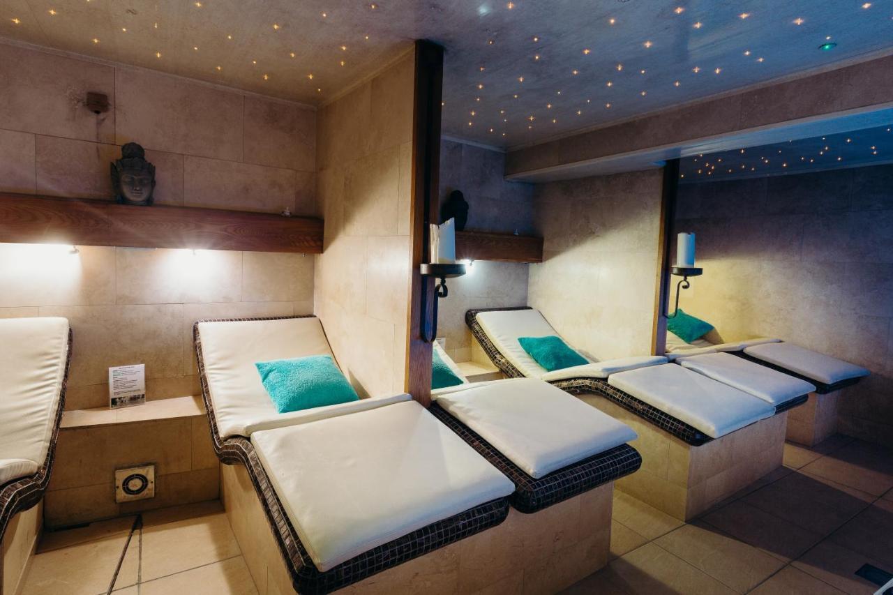 Crown By Compass Hospitality 4*